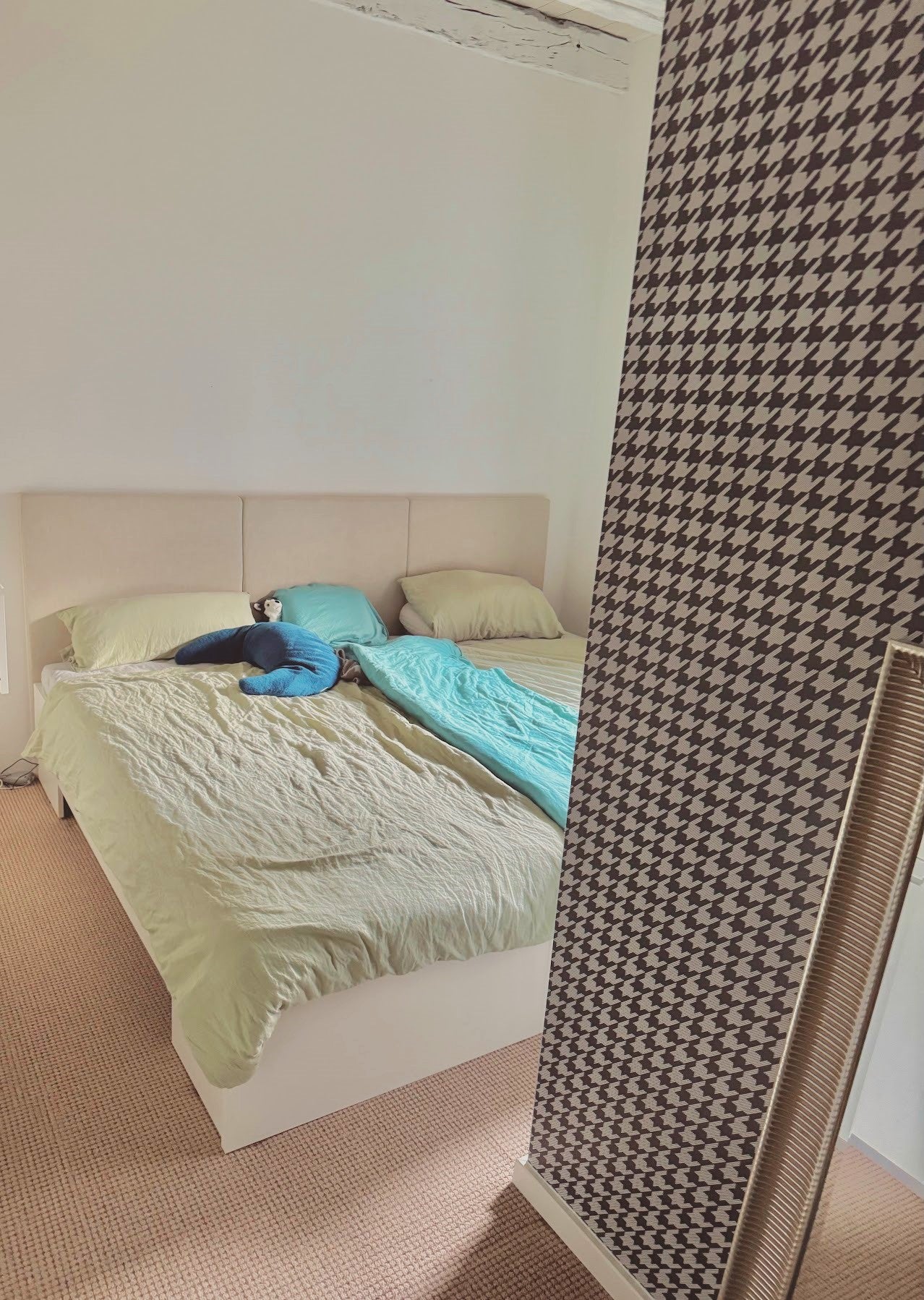 Familienbett Magnolia Polster mit beigem Kopfteil