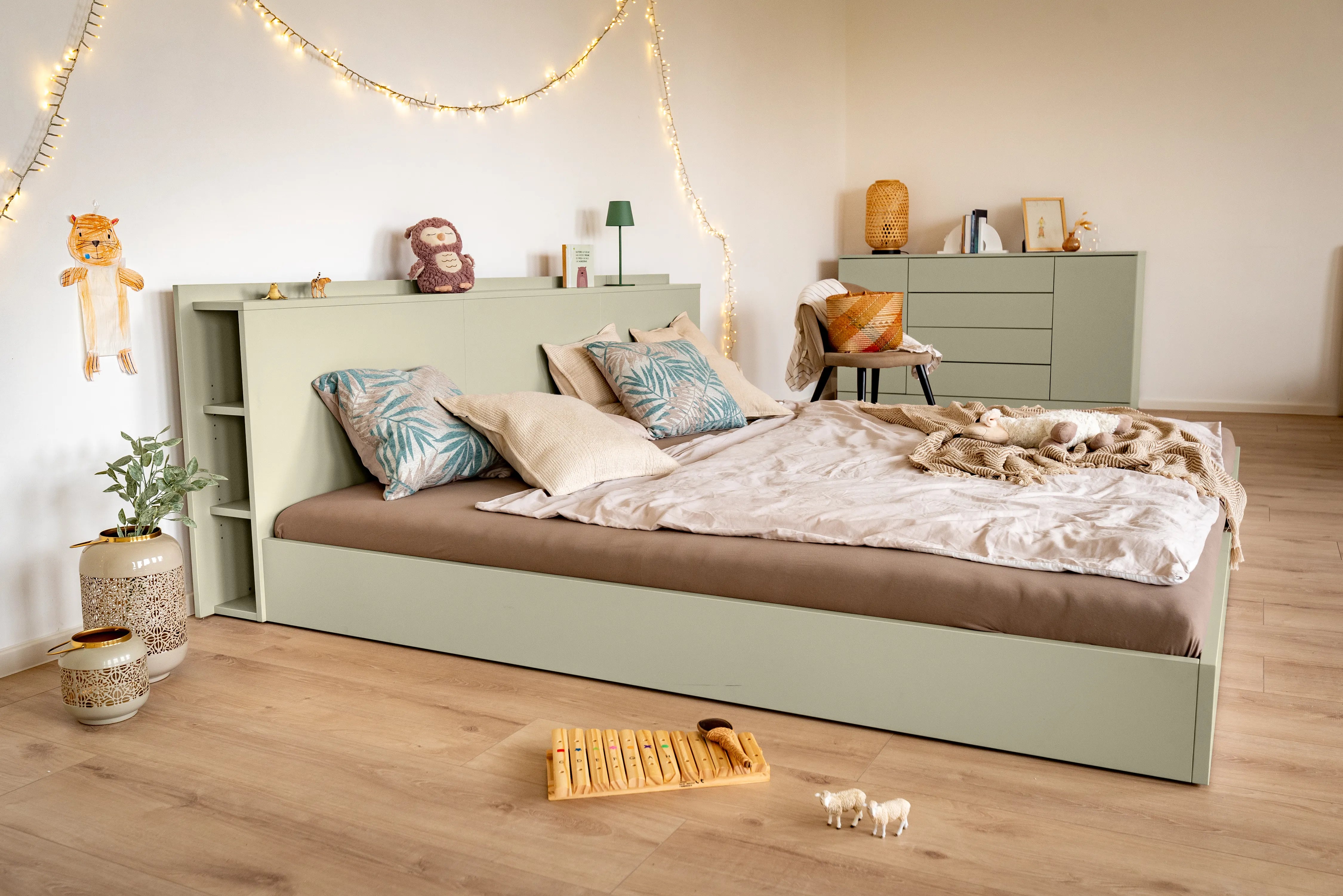 Bodenbett Familienbett modular erweiterbar und zum Doppelbett rückbaubar