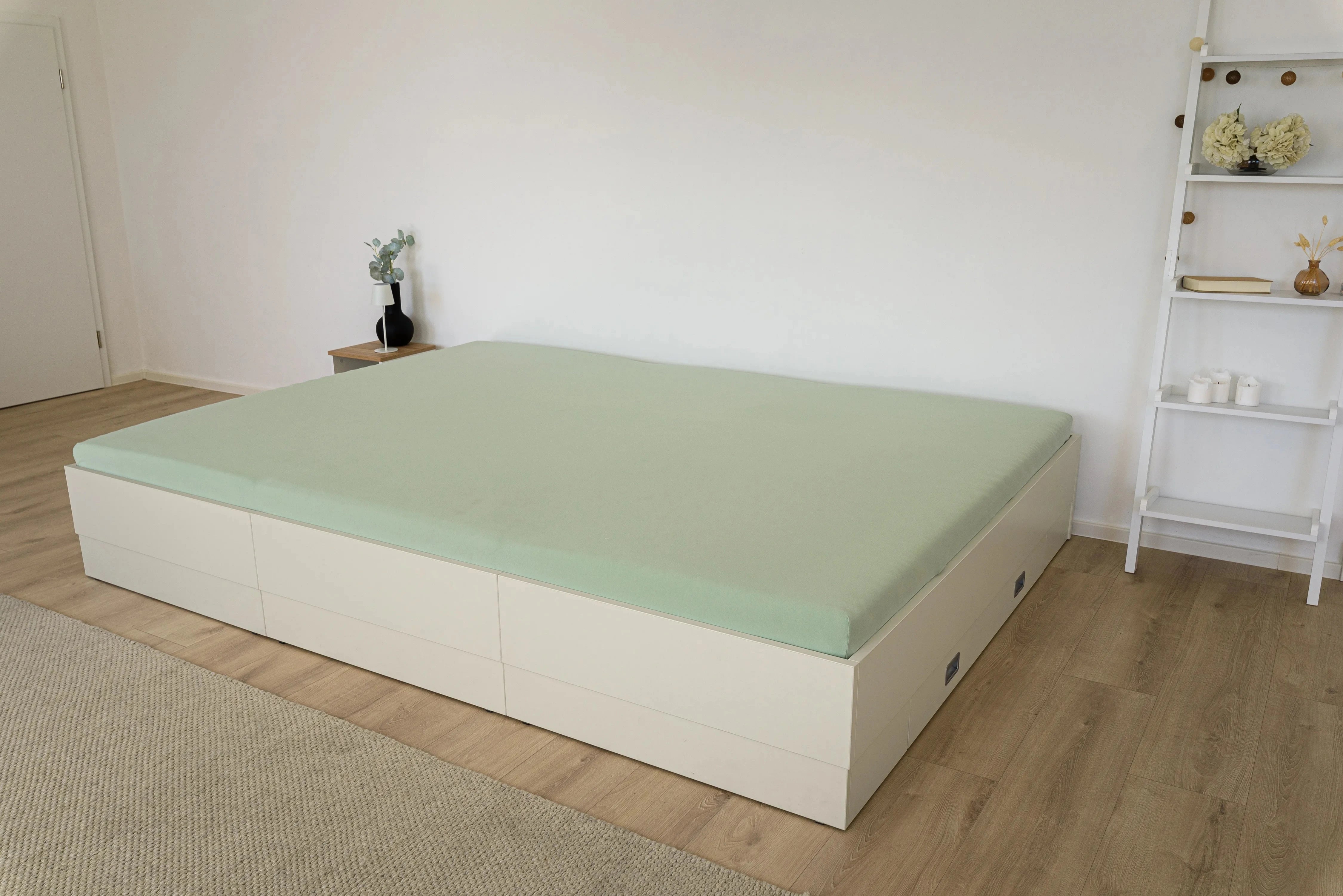 Familienbett Iris in hellem Beige