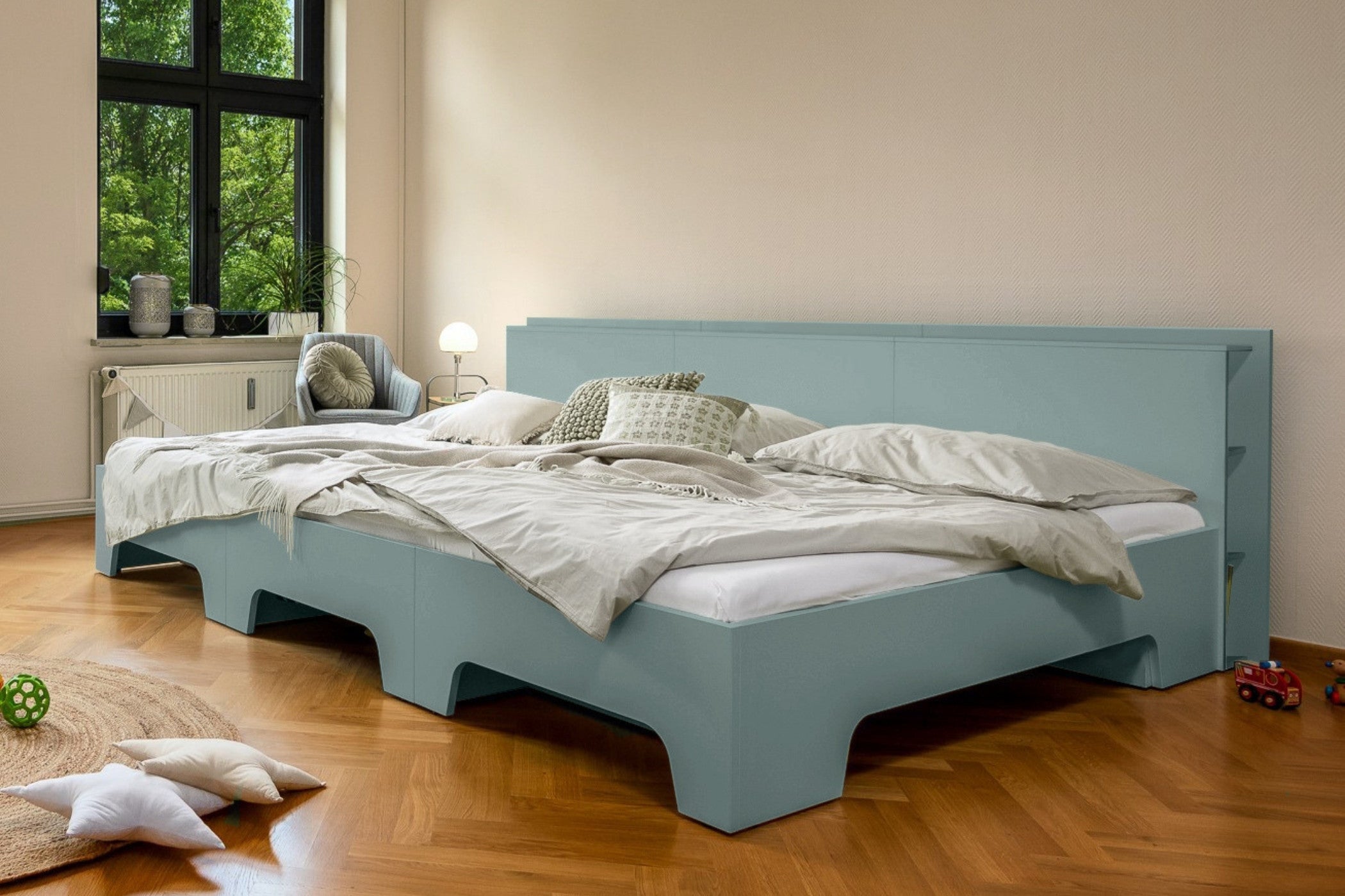 Blaugrünes Familienbett Salvia in Schlafzimmer