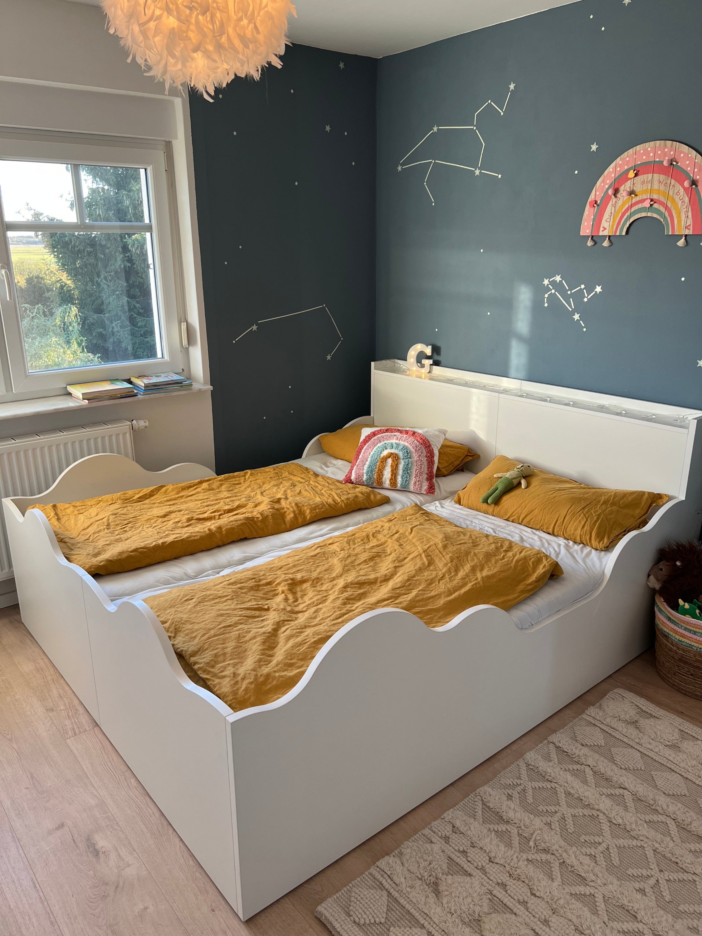 Geschwisterbett Wolkenbett in Kinderzimmer