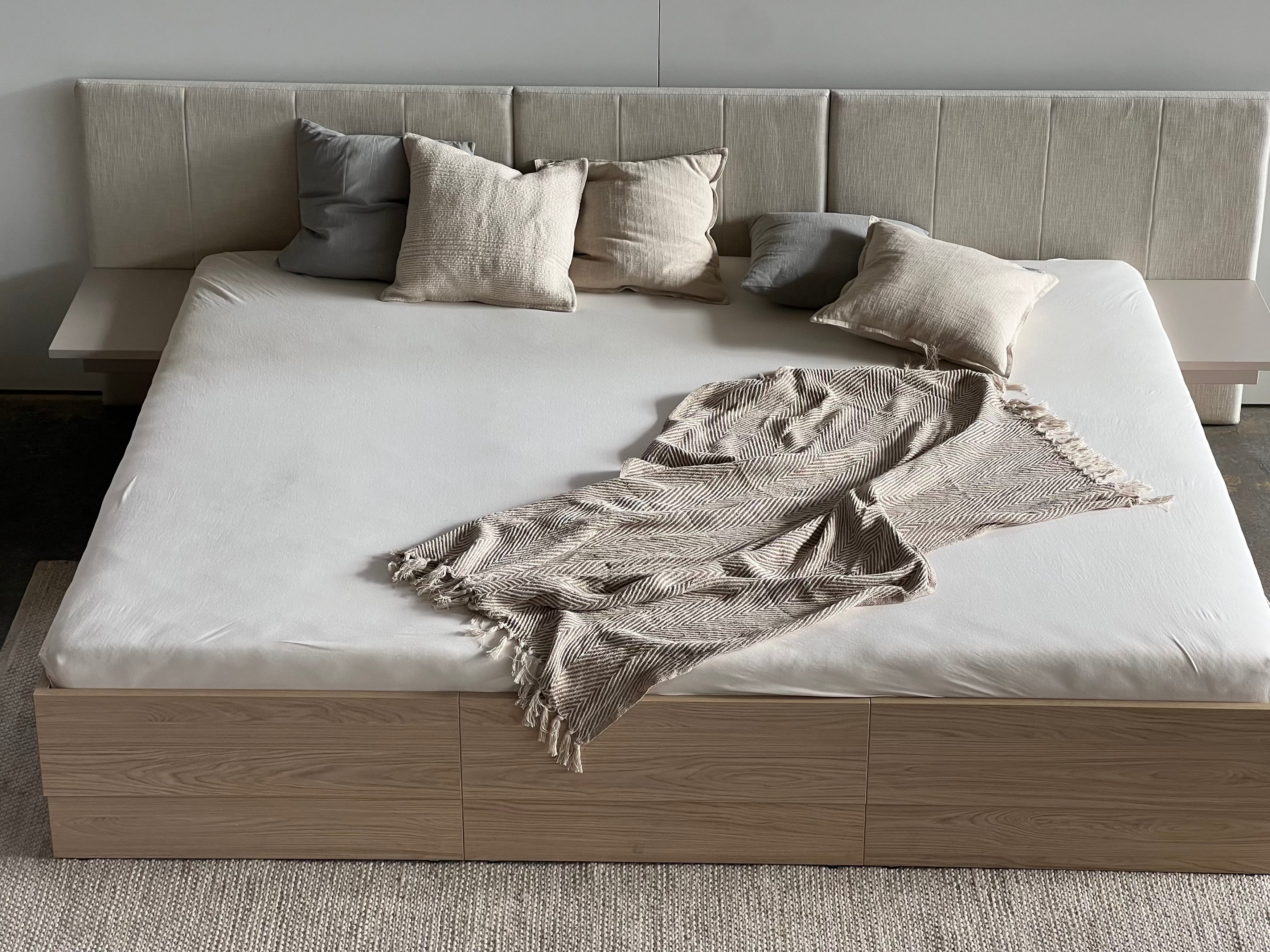 Familienbett Lilia Eiche/ beige aus der Vogelperspektive