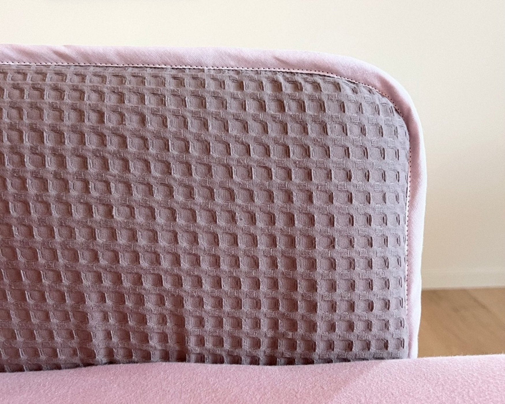 Lila Polster für Familienbett-Rausfallschutz von Liegewiese