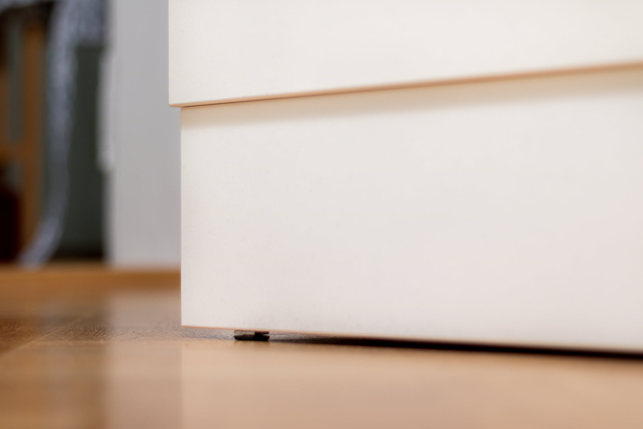 Verstellfüße vom Familienbett Brunella für eine gerade Ausrichtung