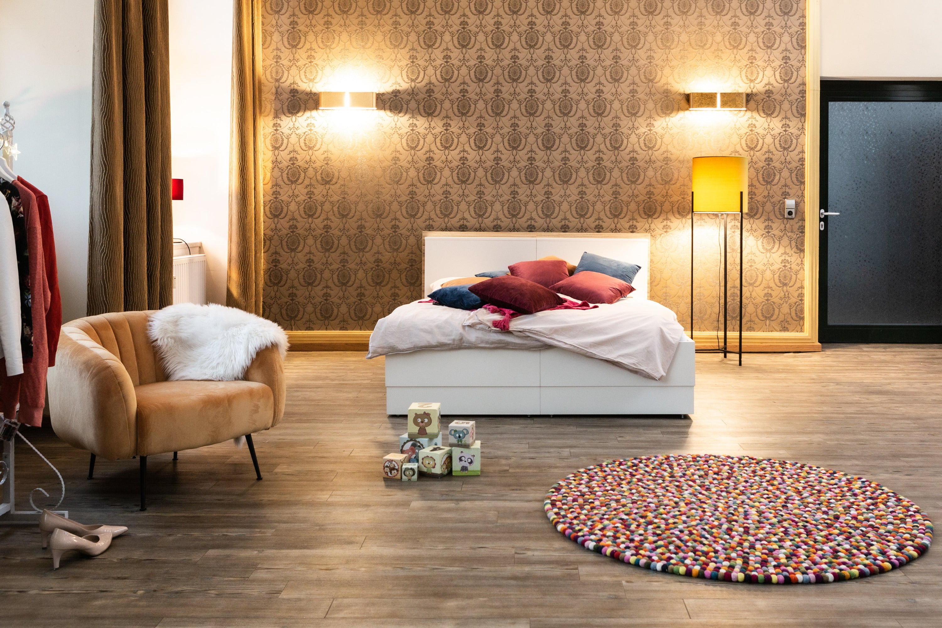 Zum Doppelbett zurückgebautes Liegewiese Familienbett Anemone