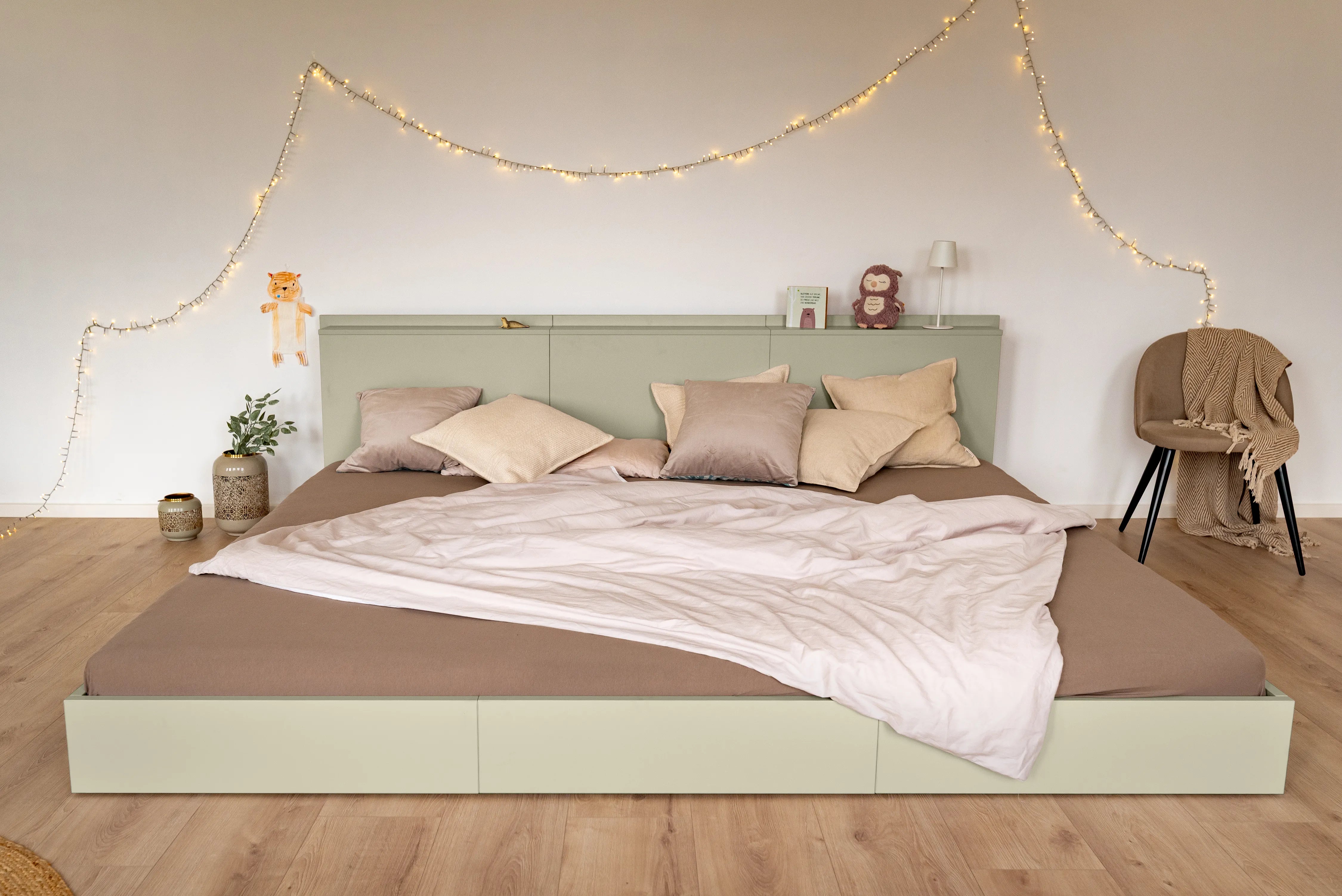 Familienbett Bodenbett nach Montessori für die ganze Familie