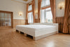 Familienbett Malva mit weißem Bettlaken und Bettkasten